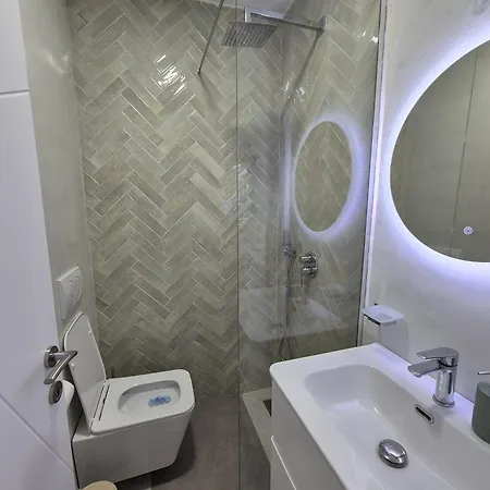 Mosaic Cane 2 Apartment