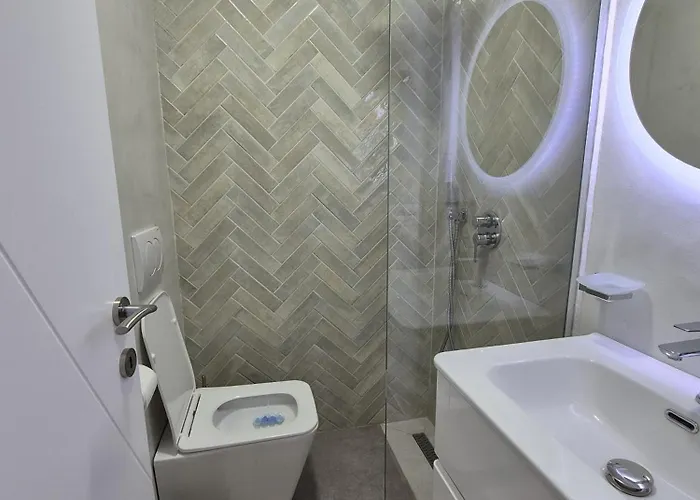 Apartment Mosaic Cane 2